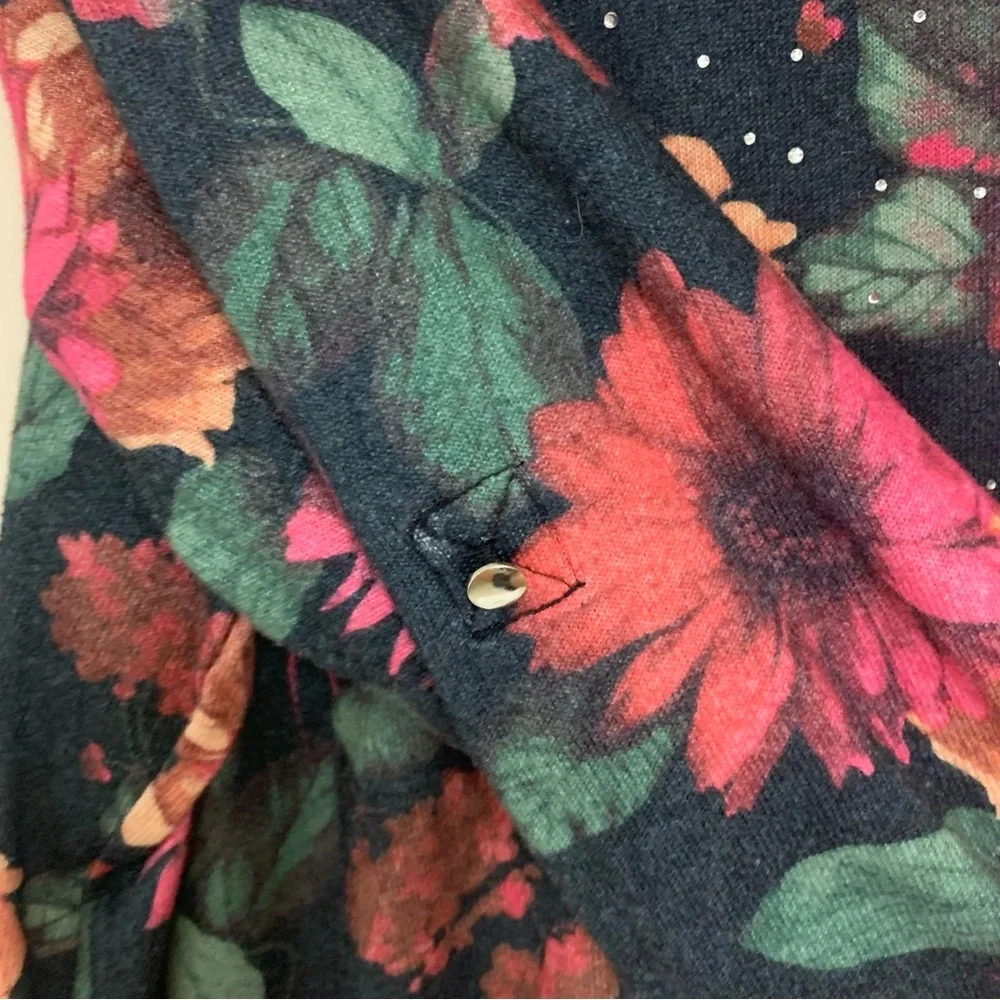 🆕 Floral Pattern Blouse Women’s 1X Loose Flowy Shirt Gems by Emily Daniels - Picture 5 of 11